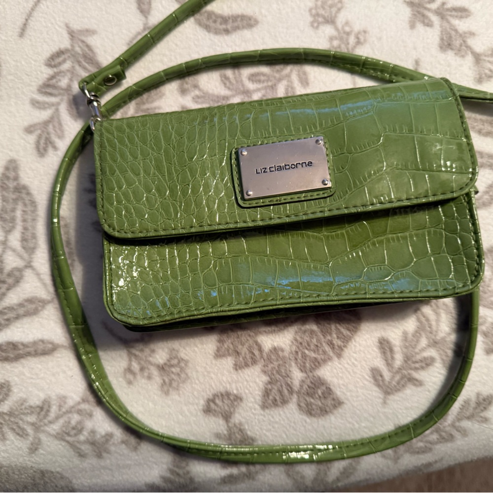 Liz Claiborne Green Croc-Embossed Crossbody Purse